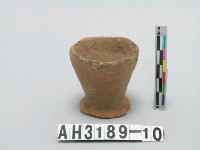 藏品(紅色細砂小陶杯)的圖片